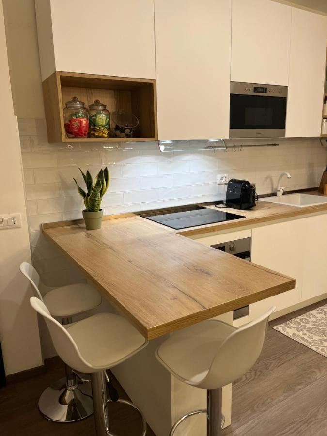 Col Di Lana Apt มิลาน ภายนอก รูปภาพ